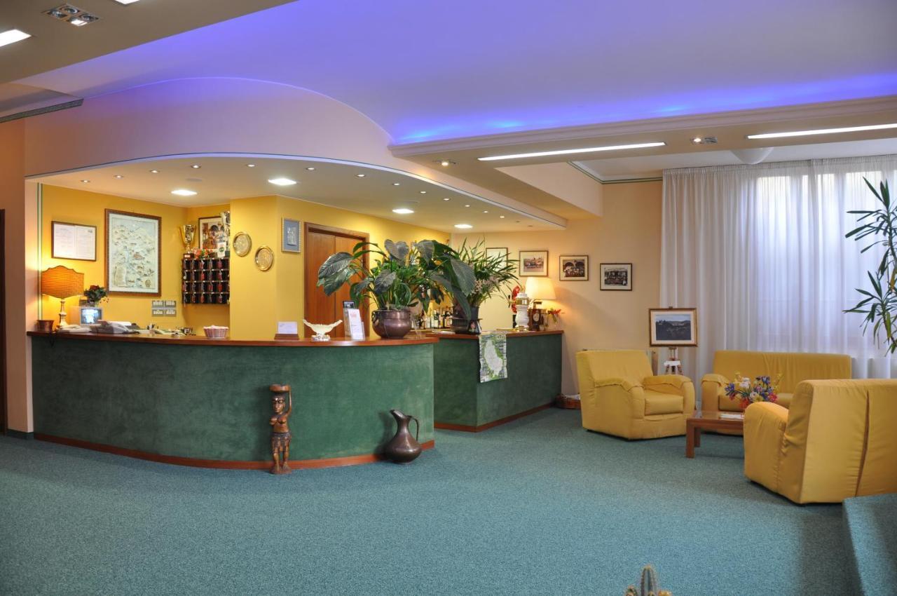 Hotel La Pergola Barga Exteriér fotografie