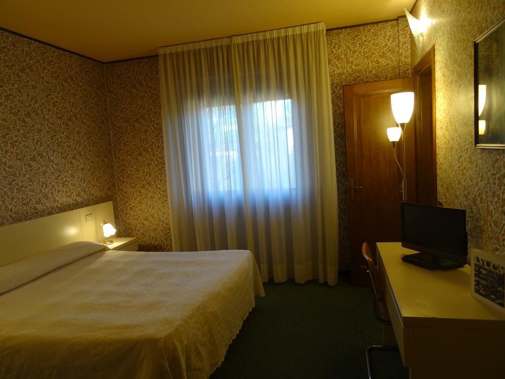 Hotel La Pergola Barga Exteriér fotografie