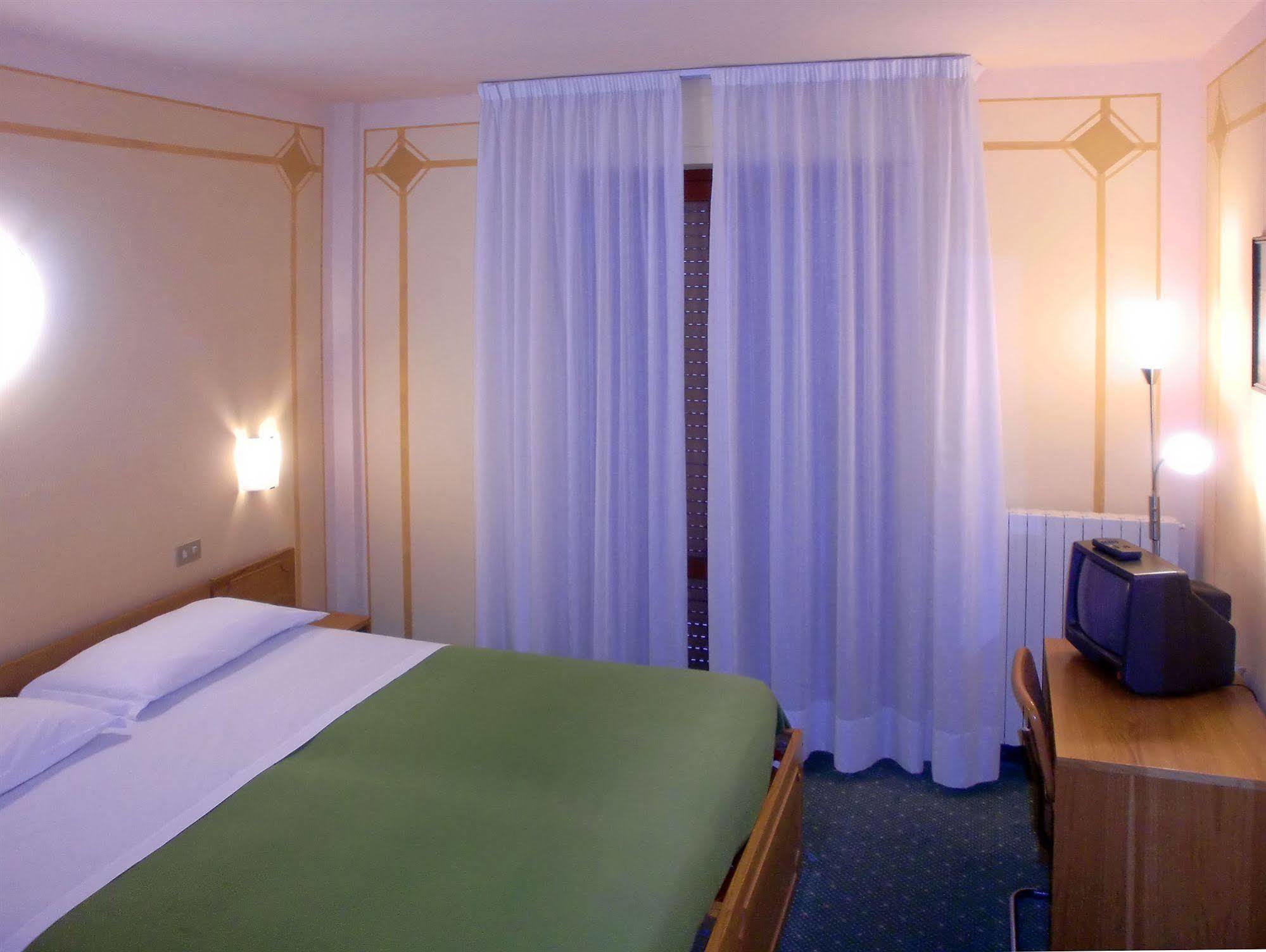 Hotel La Pergola Barga Exteriér fotografie