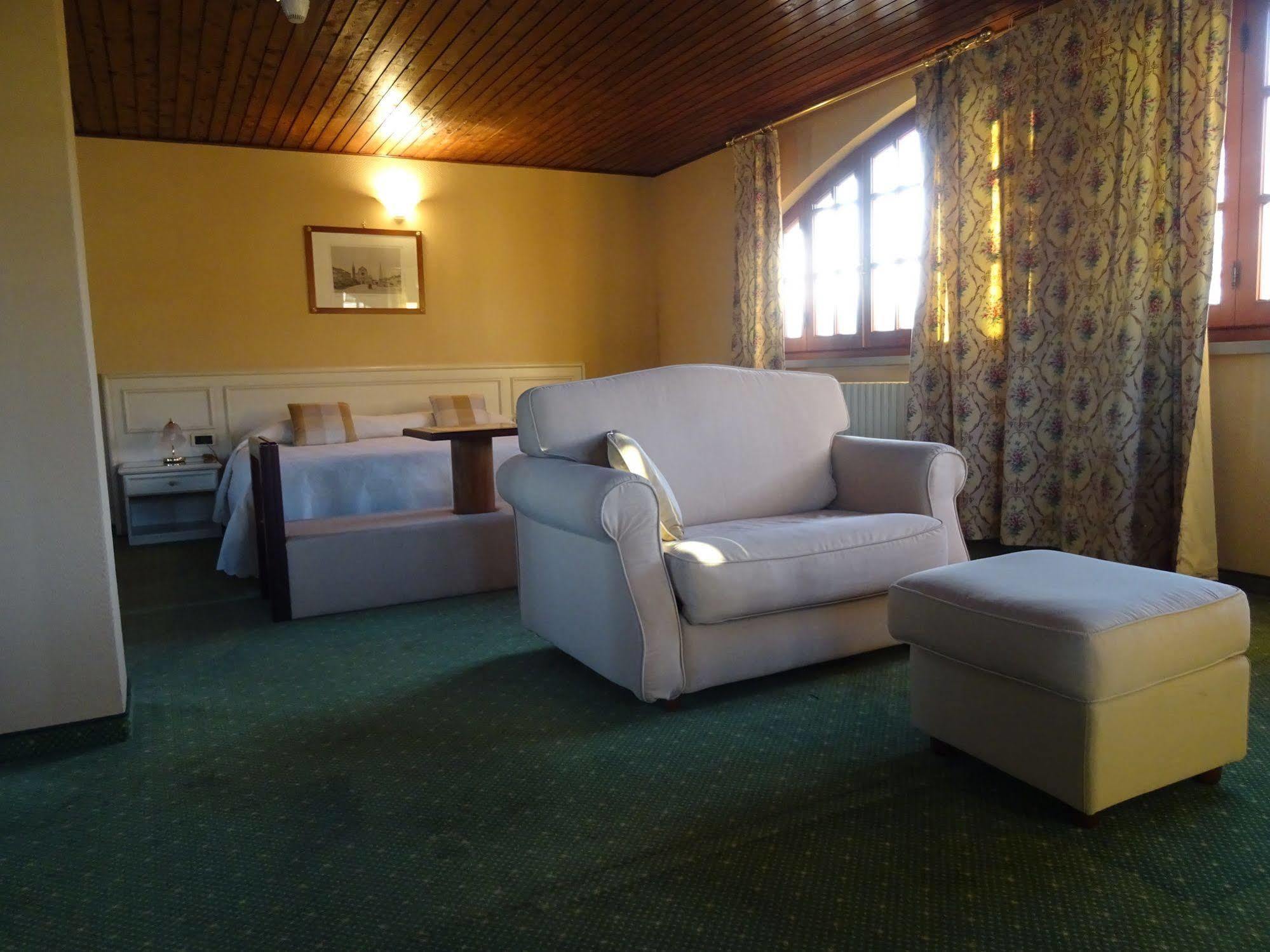 Hotel La Pergola Barga Exteriér fotografie